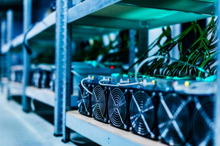 Hashrate Bitcoin đạt đỉnh cao mới