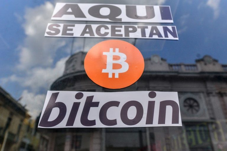 14% doanh nghiệp El Salvador đã giao dịch bằng BTC