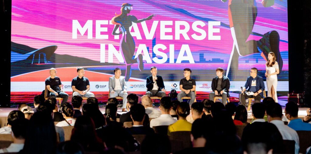 Các diễn giả tại sự kiện Vietnam Blockchain Forum 