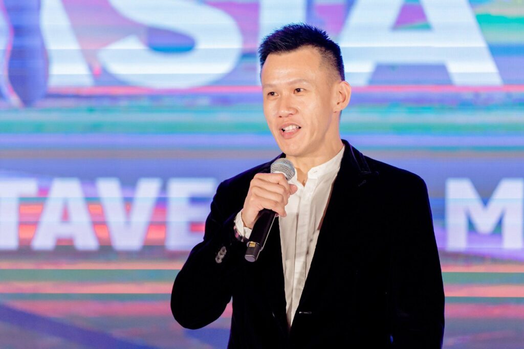Samuel Tang - Giám đốc Cấp cao Phát triển Kinh doanh Huobi Global phát biểu tại sự kiện Vietnam Blockchain Forum
