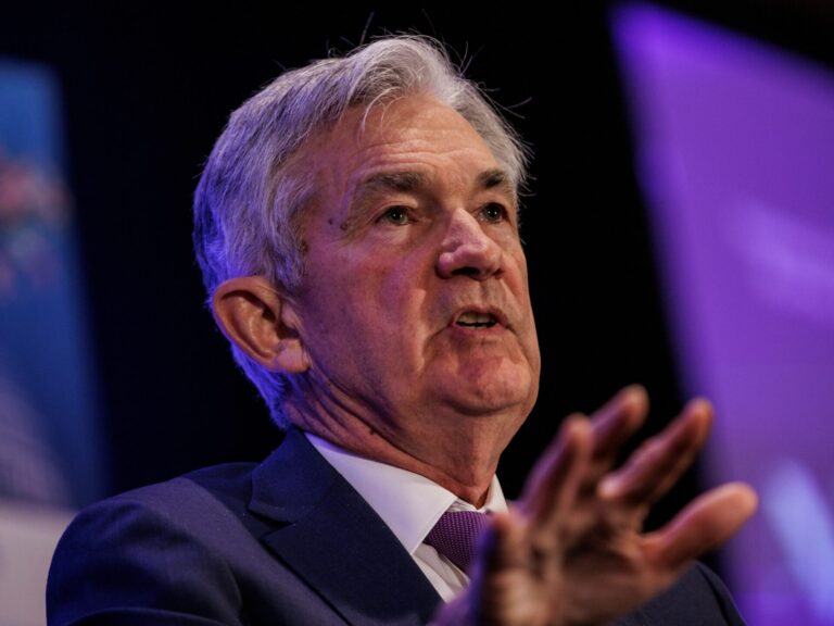 Fed công bố đợt tăng lãi suất lớn nhất trong 28 năm; Bitcoin tăng giá