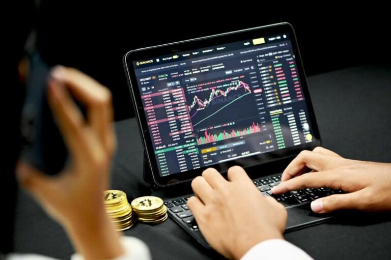 Khối lượng giao dịch crypto giảm xuống mức thấp nhất trong 18 tháng