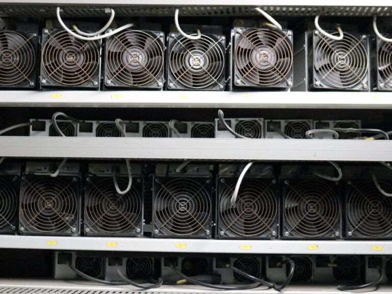 Độ khó khai thác Bitcoin giảm do đợt nóng kỉ lục ở Texas