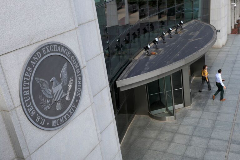 SEC buộc tội 11 cá nhân vì lừa đảo crypto