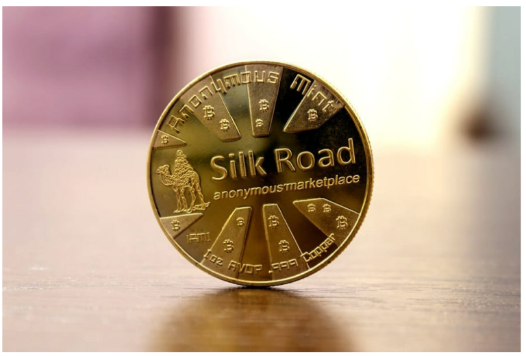 Chính phủ Mỹ chuyển giao hơn 300 triệu USD Bitcoin từ Silk Road