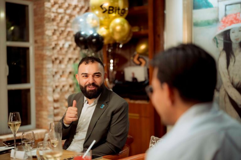 Bitget Chia Sẻ Tầm Nhìn và Kế Hoạch Tương Lai cùng Những VIP Trong Buổi Tiệc Tối Thân Mật